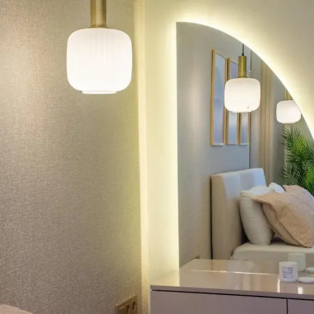 Modern & Stylish 1 Bdr Taksim Living *
