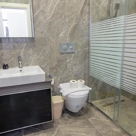 Modern & Stylish 1 Bdr Taksim Living